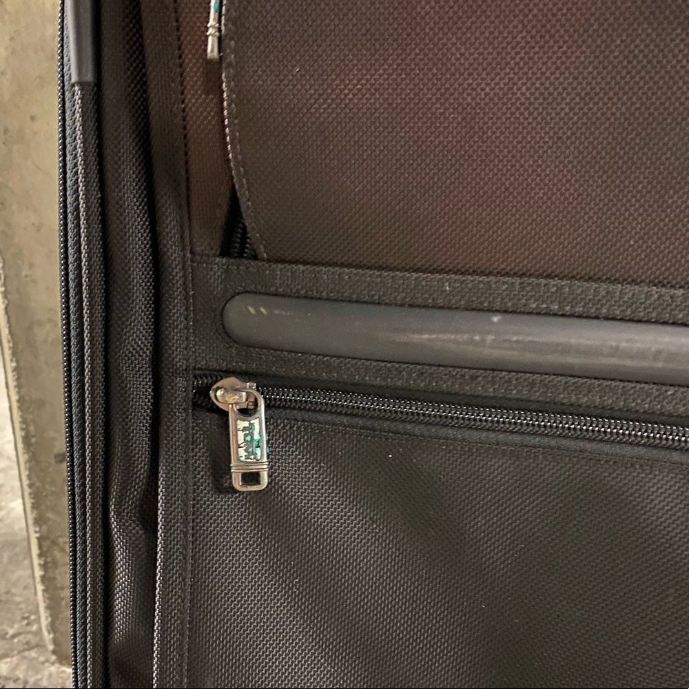 TUMI Carry On Luggage - Picture 3 of 12